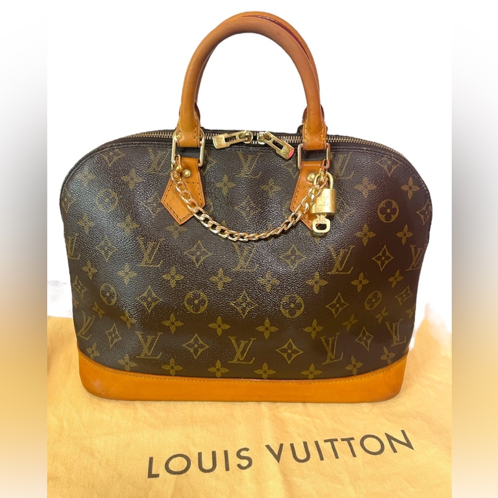 ⭐️⭐️AUTHENTIC⭐️⭐️Louis Vuitton Alma⭐️